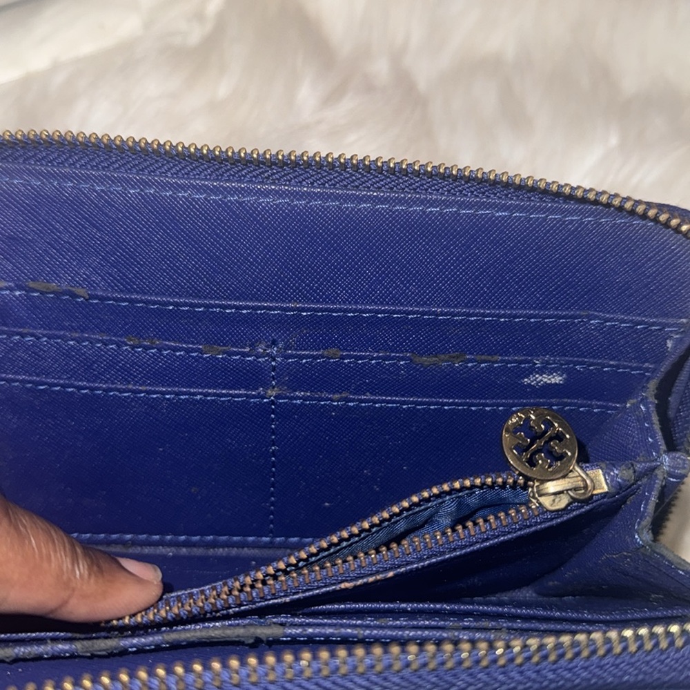 100% Authen Saffiano Tory Burch Robinson Zip Around Wallet, Cobalt!!! GUC - Picture 17 of 17